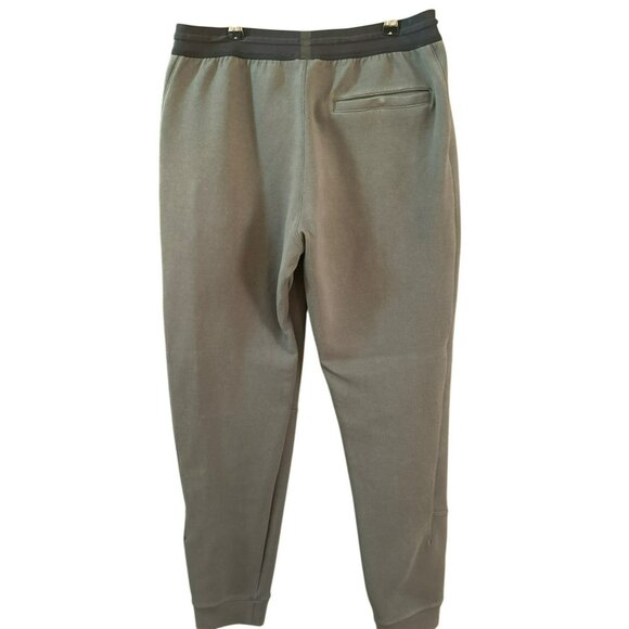 Brady Men's Grey Green Jogger Pants Size Large Athleisure Quiet Luxury - Picture 3 of 7